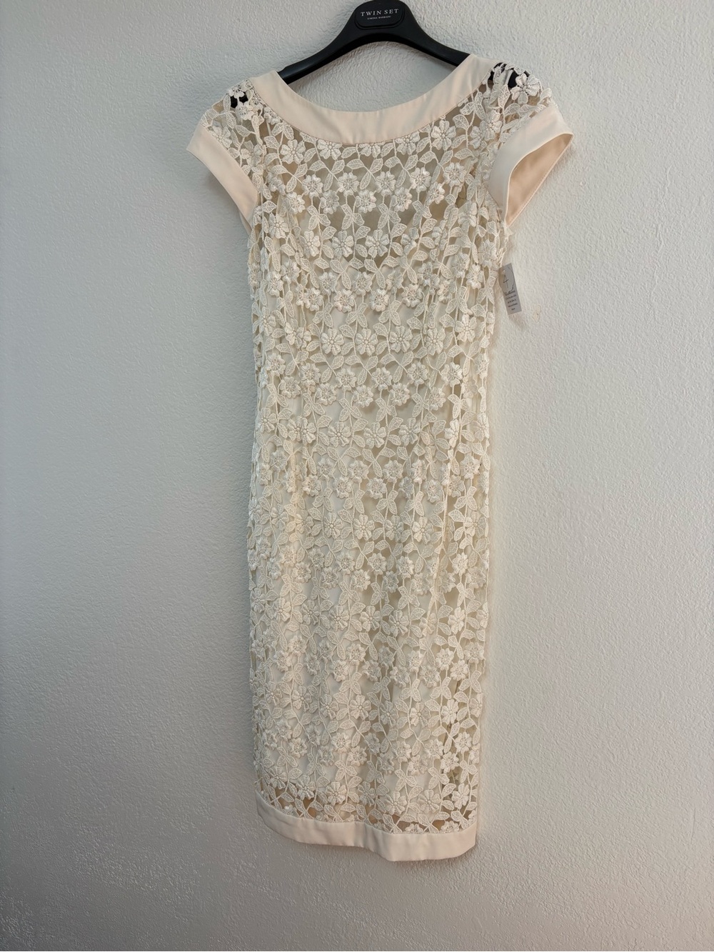 Chetta B Ivory Floral Lace Sheath Dress
